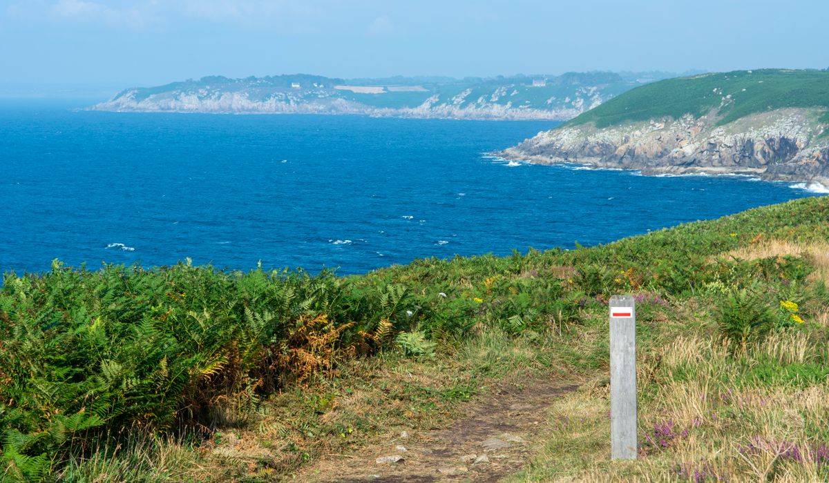 Choosing a Quiet Beach for Family Days Out